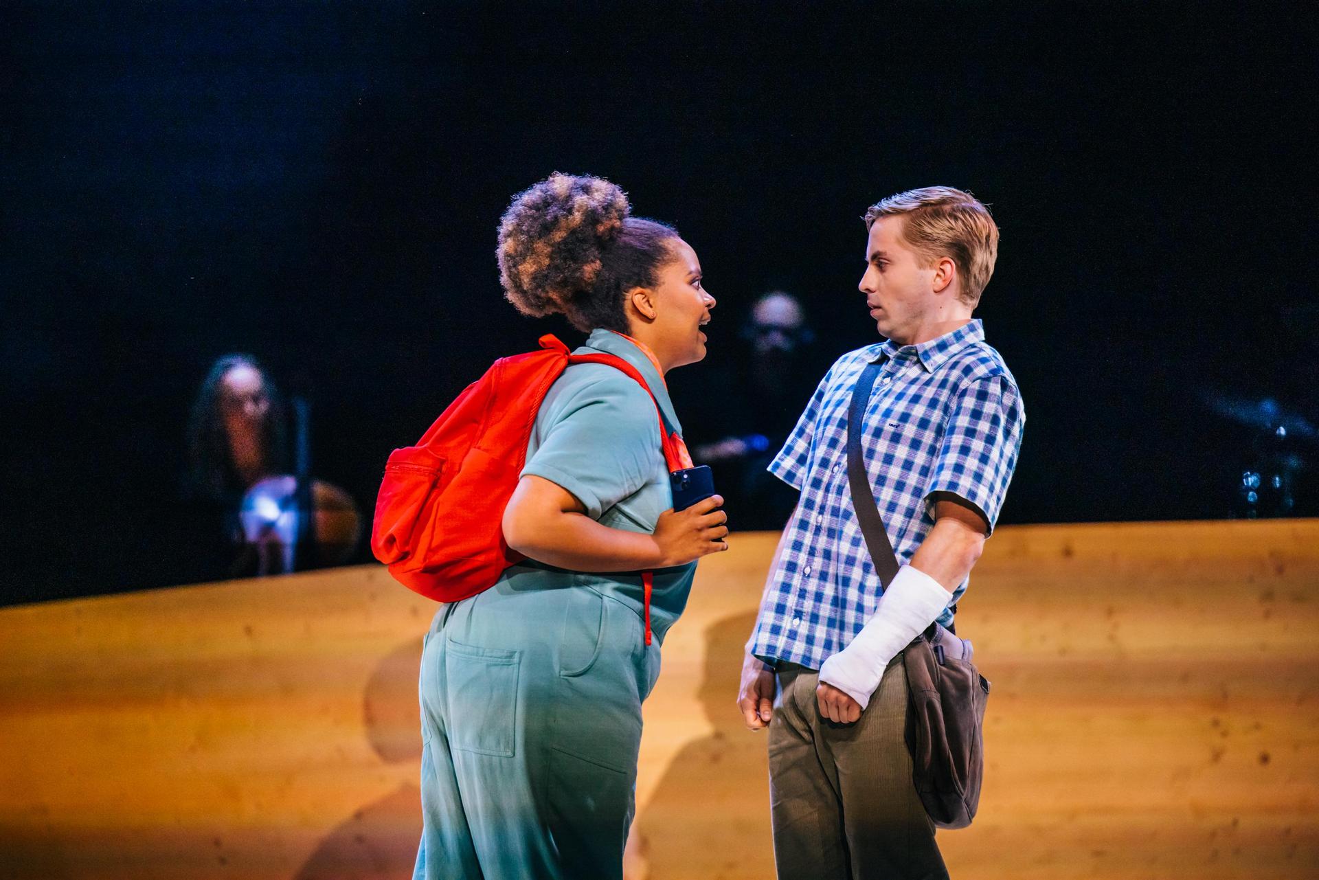 Dear Evan Hansen - acteurs op het podium