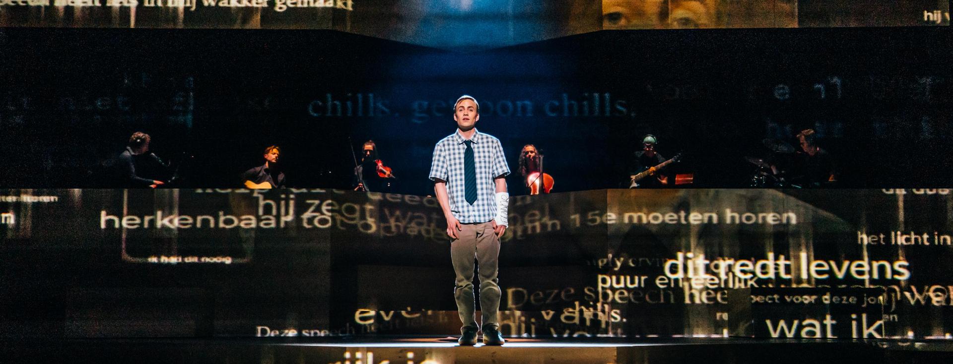 Dear Evan Hansen - acteurs op het podium