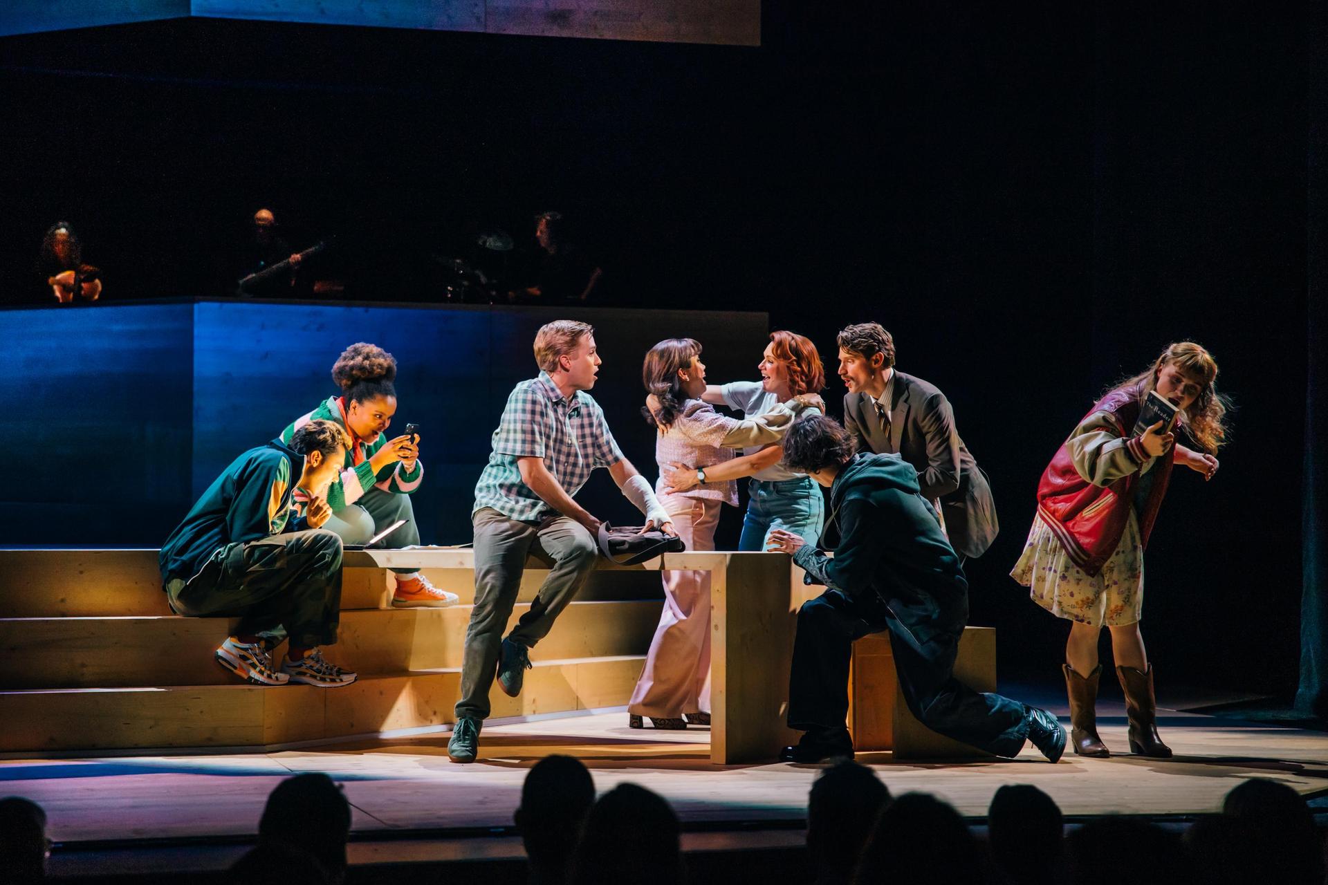 Dear Evan Hansen - acteurs op het podium