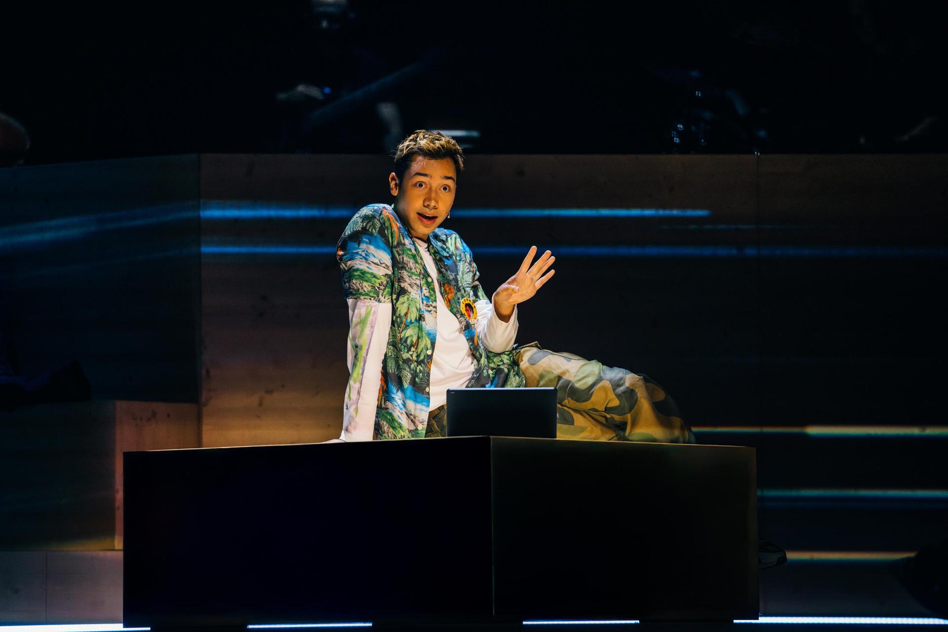 Dear Evan Hansen - acteurs op het podium