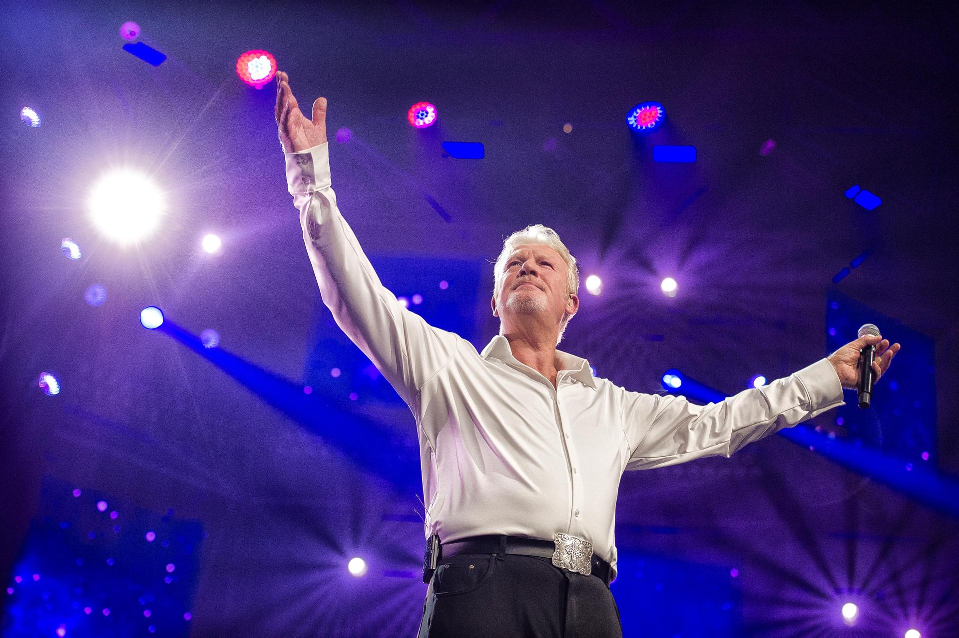 Mr. Jones op het podium © Frans Lahaye Fotografie
