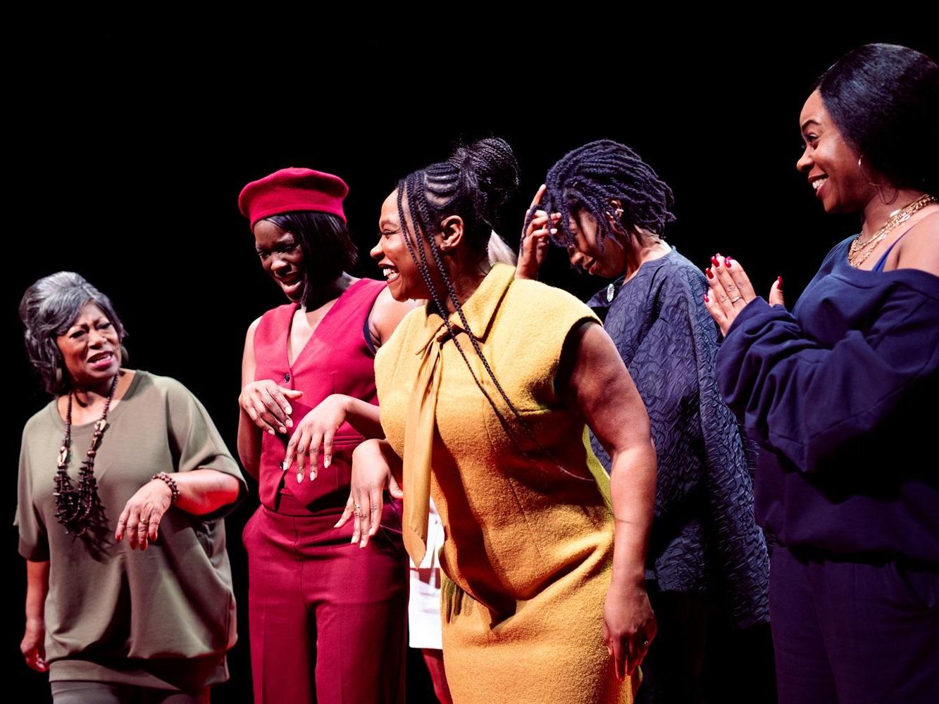 scènefoto's sisterhood