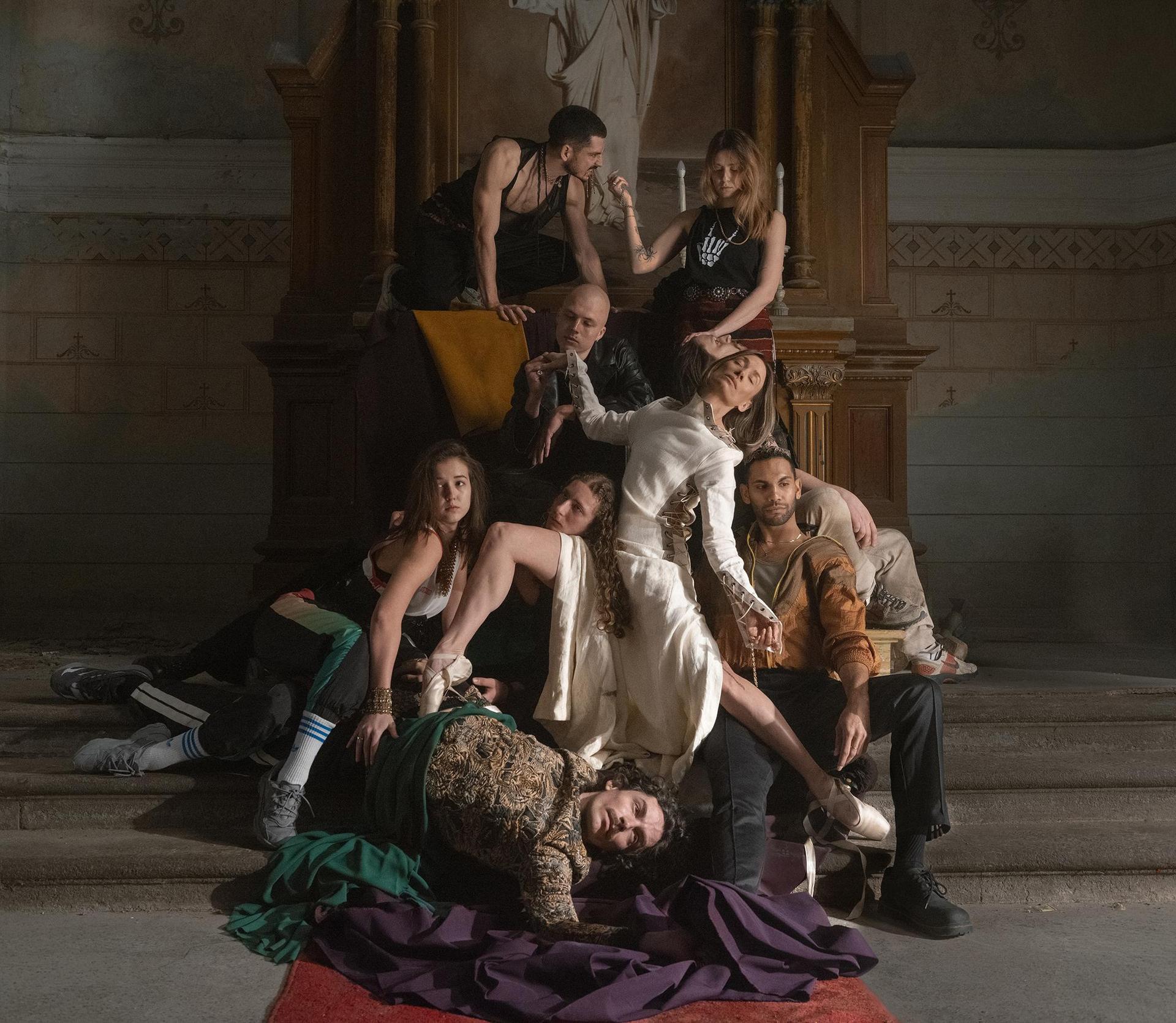 Dunja Jocić en Spellbound Contemporary Ballet Rome - Folk