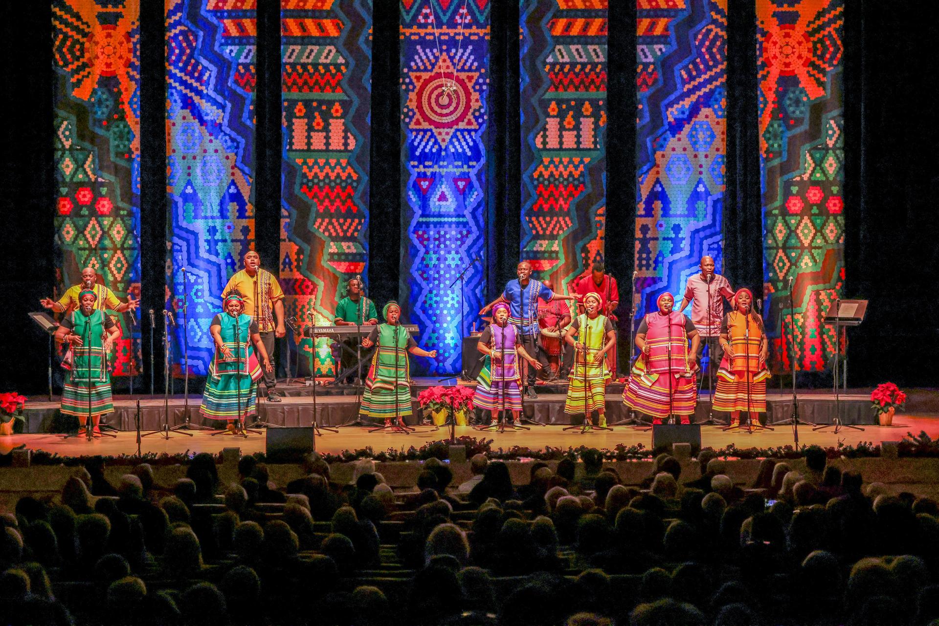 Soweto Gospel Choir op het podium