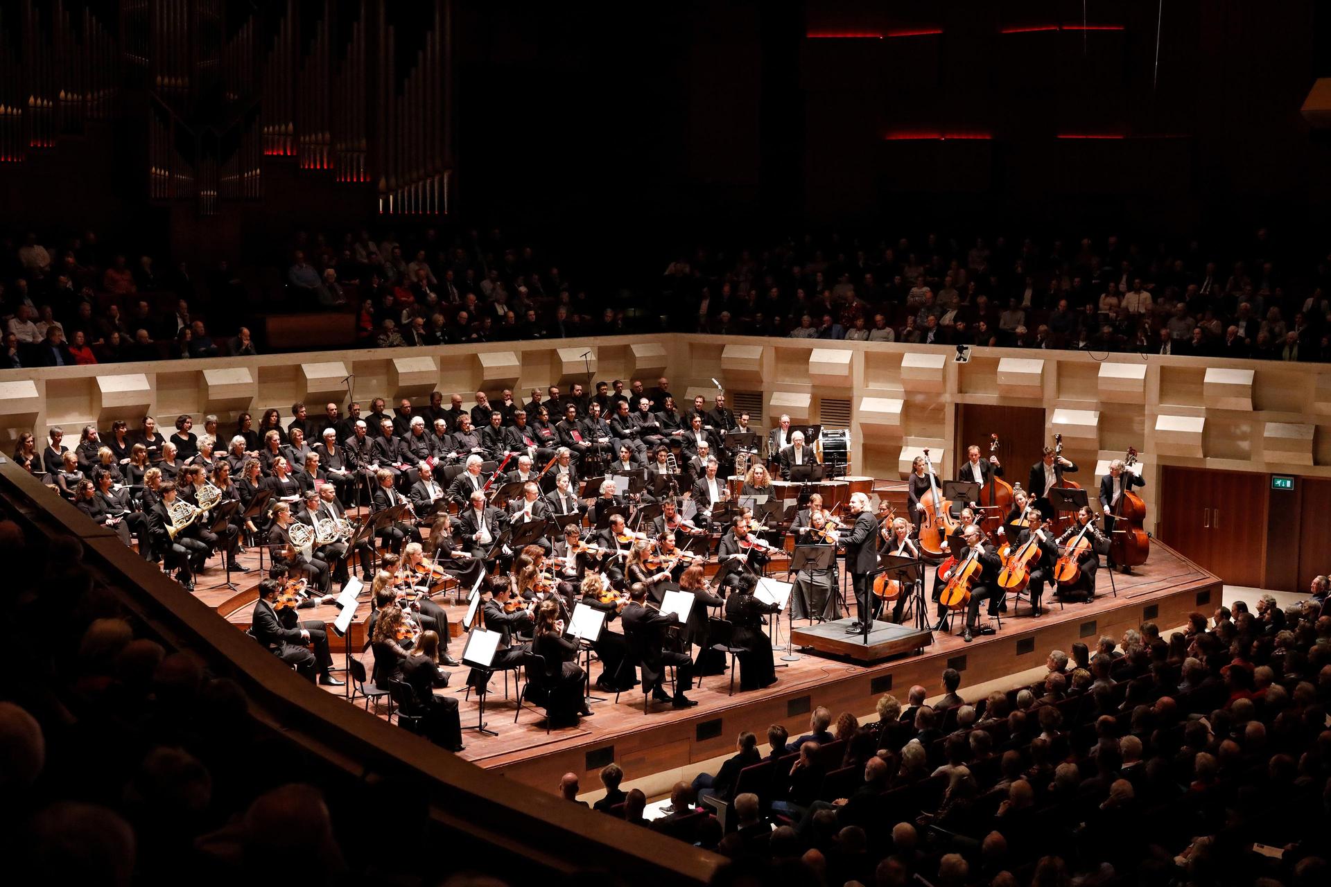 Sinfonia Rotterdam performs on stage