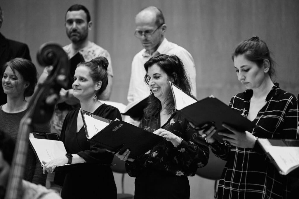 PRJCT Amsterdam speelt op het podium