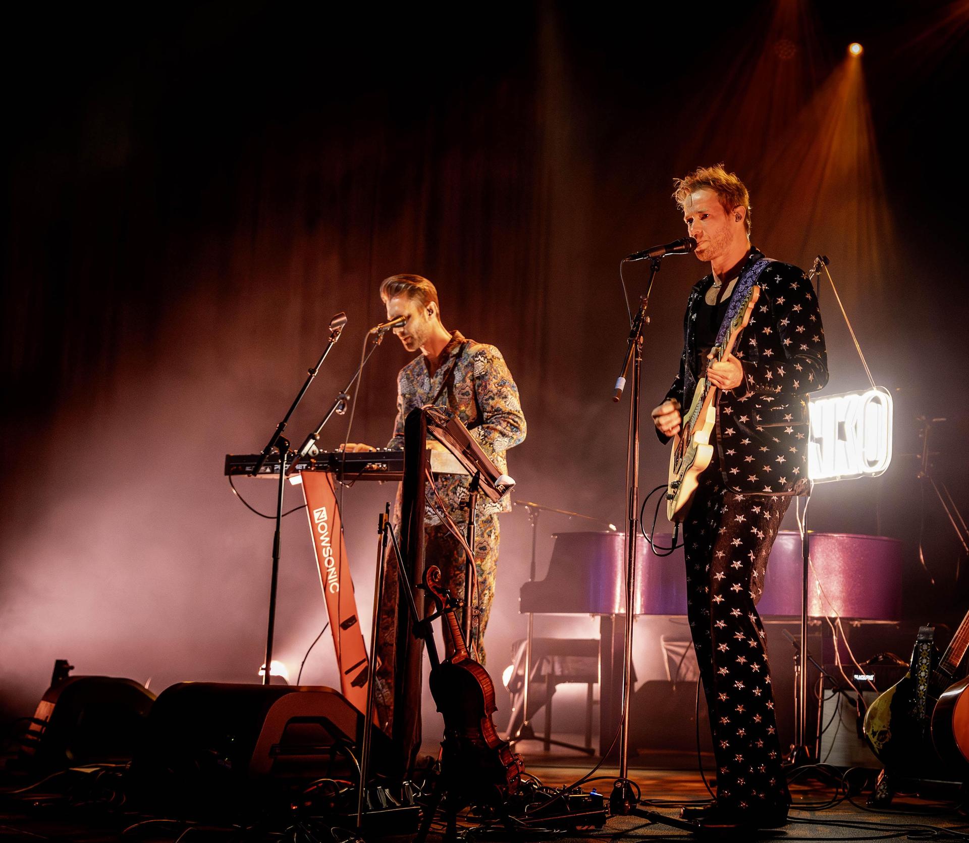 BLANKO - Two-man-show met catchy synths, beats en gitaren