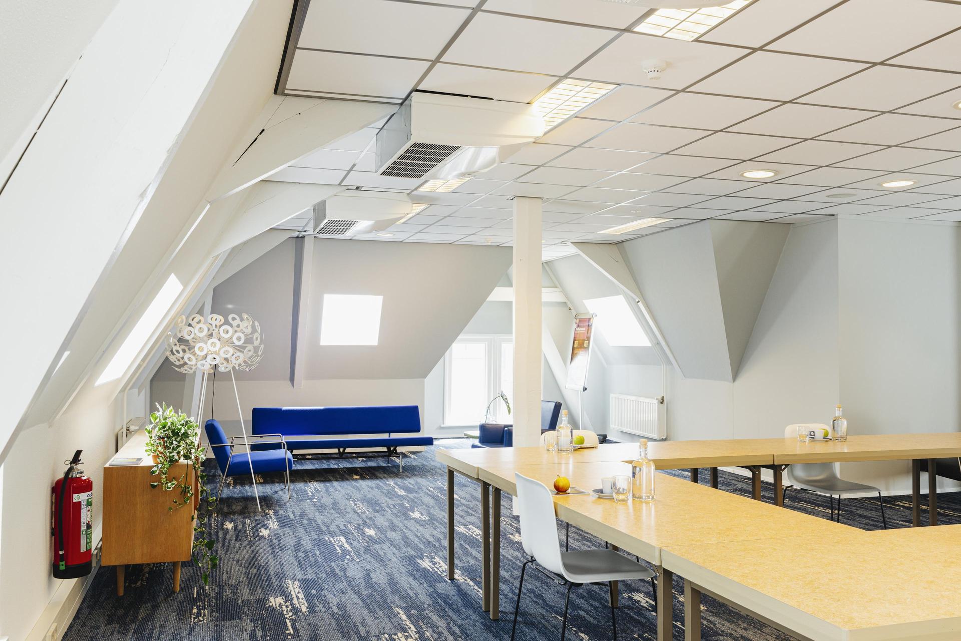 Loft 1 de boardrooms van muziekhuis en evenementenlocatie PHIL in het centrum van Haarlem