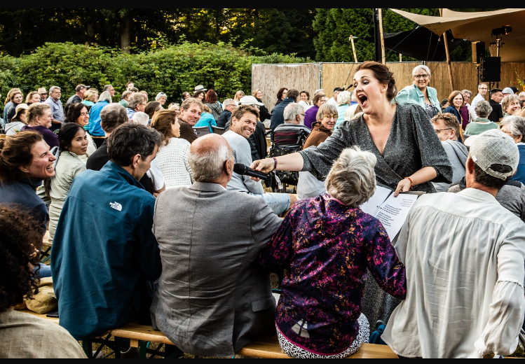 Judith van Wanroij & Karin Strobos Scene foto