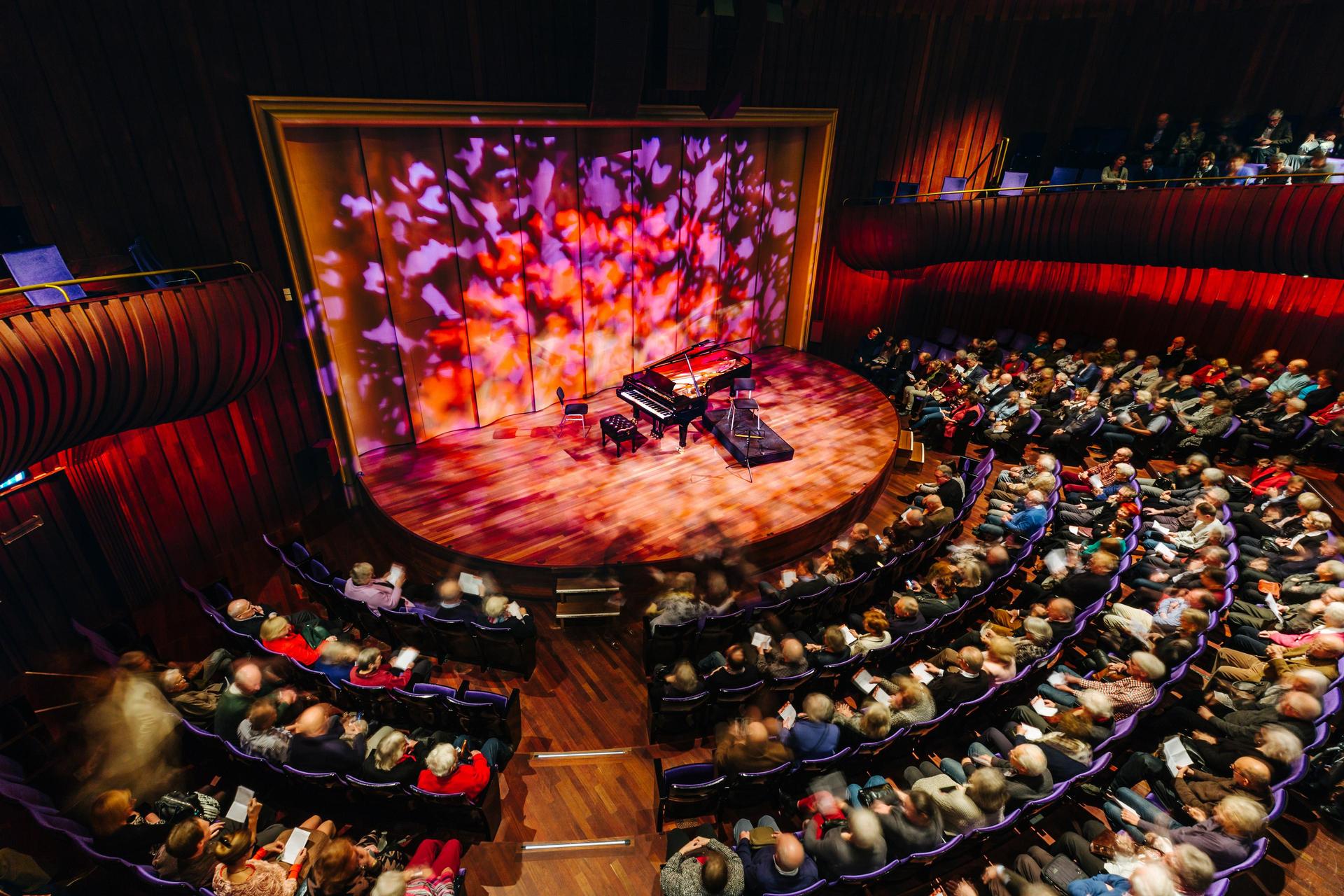 Foto's van de Kleine Zaal bij PHIL Haarlem 