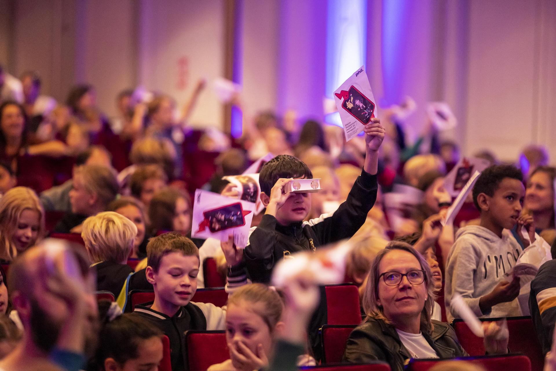 Kinderen in de Grote zaal
